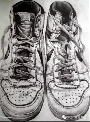 素描画鞋的技巧1